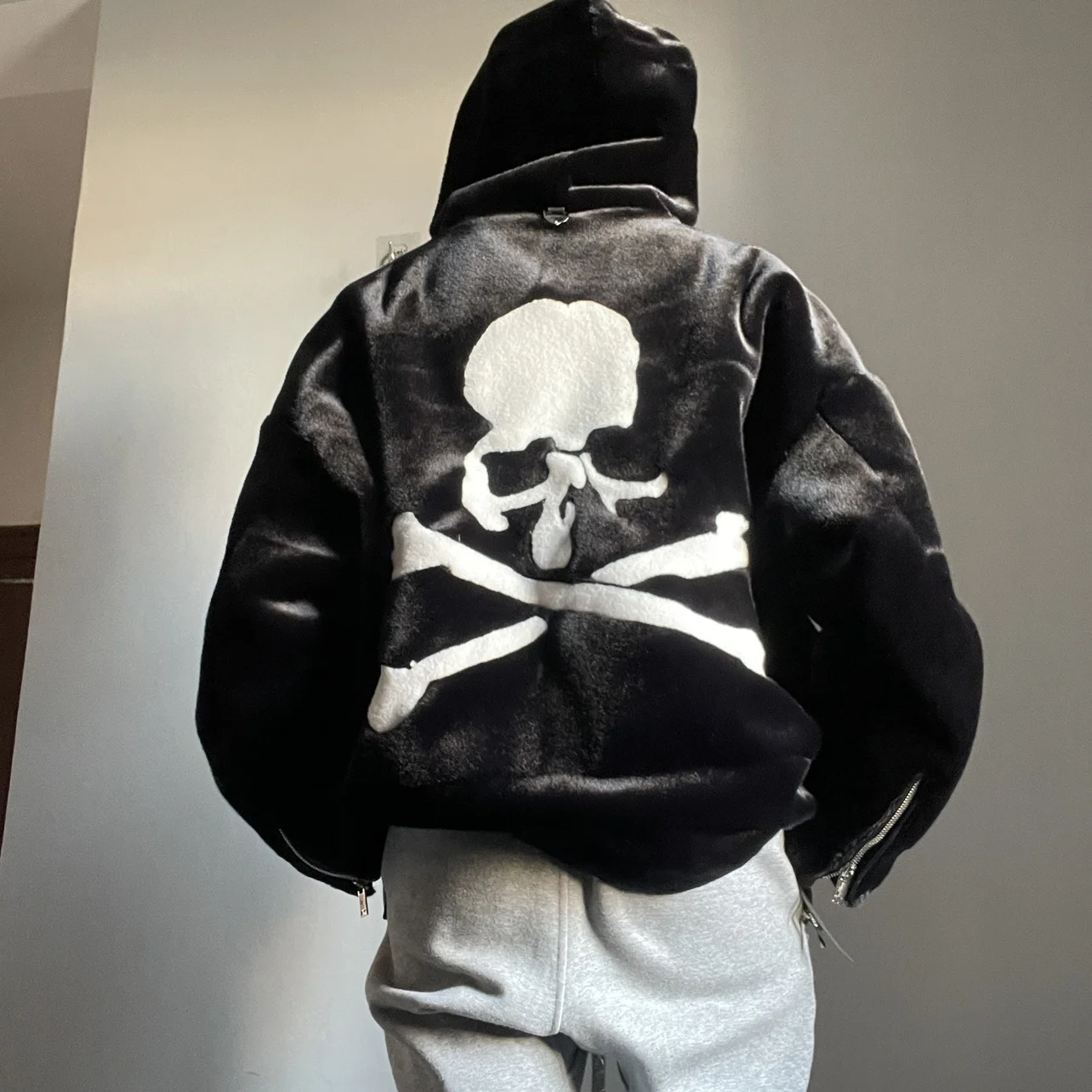 

2022 Autumn winter MASTERMIND MMJ back skull fur dark coat men women high street warm thick coat WY676