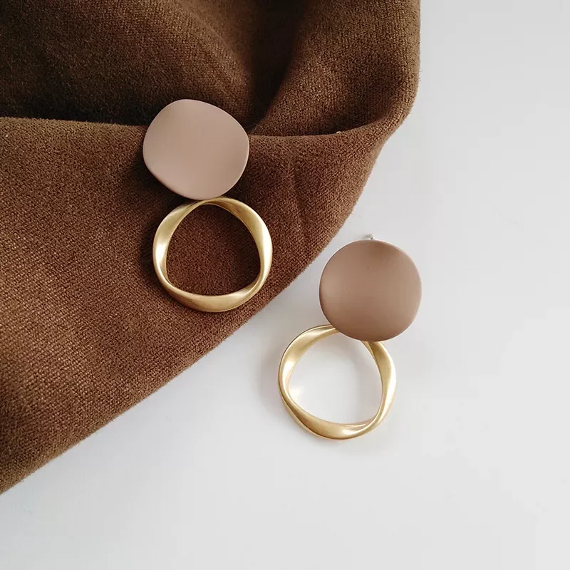 

New in Winter New Brown Earrings Vintage Matte drop Earrings for women Metal Fashion Statement Dangle Earring 2022 Trend Jewelry