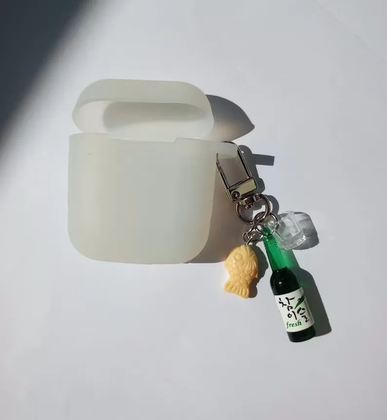 street food keychain Soju bottle shot glass fish-shaped-bun airpod keychain Phone strap