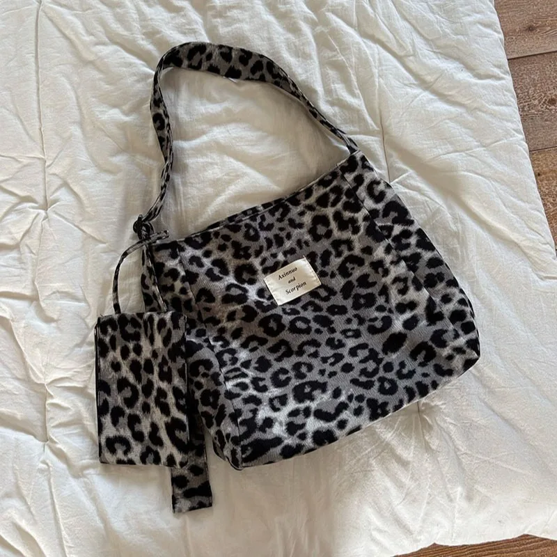 2024 женская новая минималистичная повседневная сумка через плечо с леопардовым
