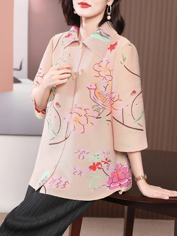 

Mother's Early Spring 2023 New Foreign Style Printed Short Coat Women's Pleated Coat Loose Size Polo Collar Shirt