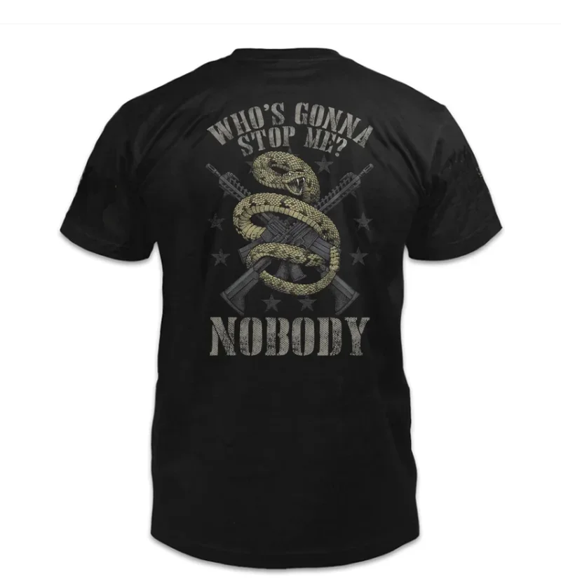 Редкая футболка с гремучей змеей обернутая вокруг AR-15 100% хлопок круглым вырезом