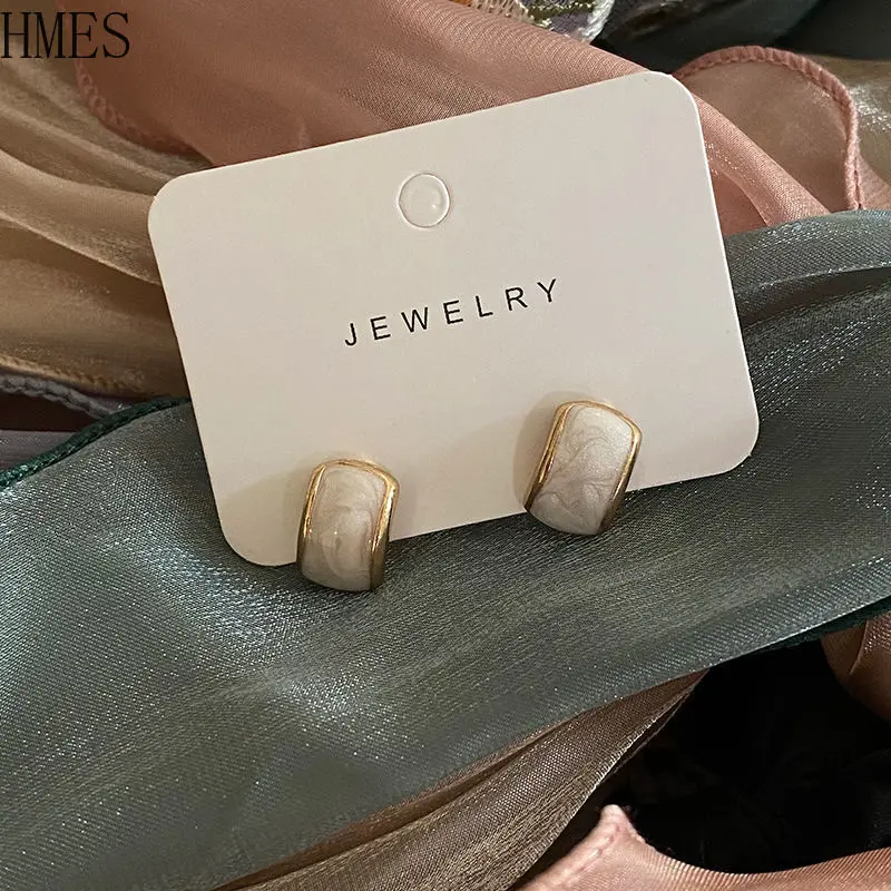 

HMES 2022 New Cute Retro Colorful Enamel Square Glaze Stud Earrings Ladies Fashion Pierced Korean Woman Earrings Party Pendants