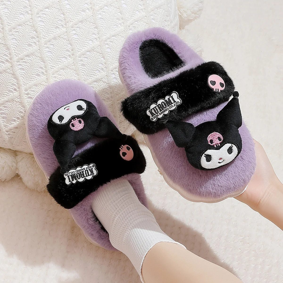 Очень милые зимние хлопковые тапочки теплая Нескользящая Милая обувь Kuromi Hello Kitty