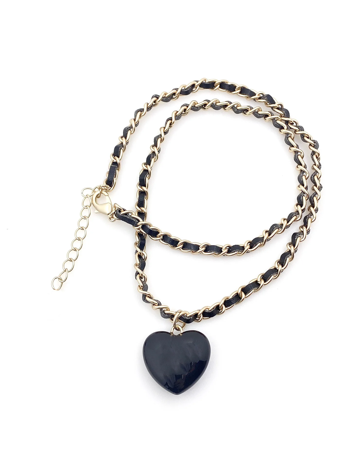 

New Trendy Hot Selling Cute Black Heart Pendant Necklace High Quality Woven Leather Necklace Jewelry for Women Christmas Gift