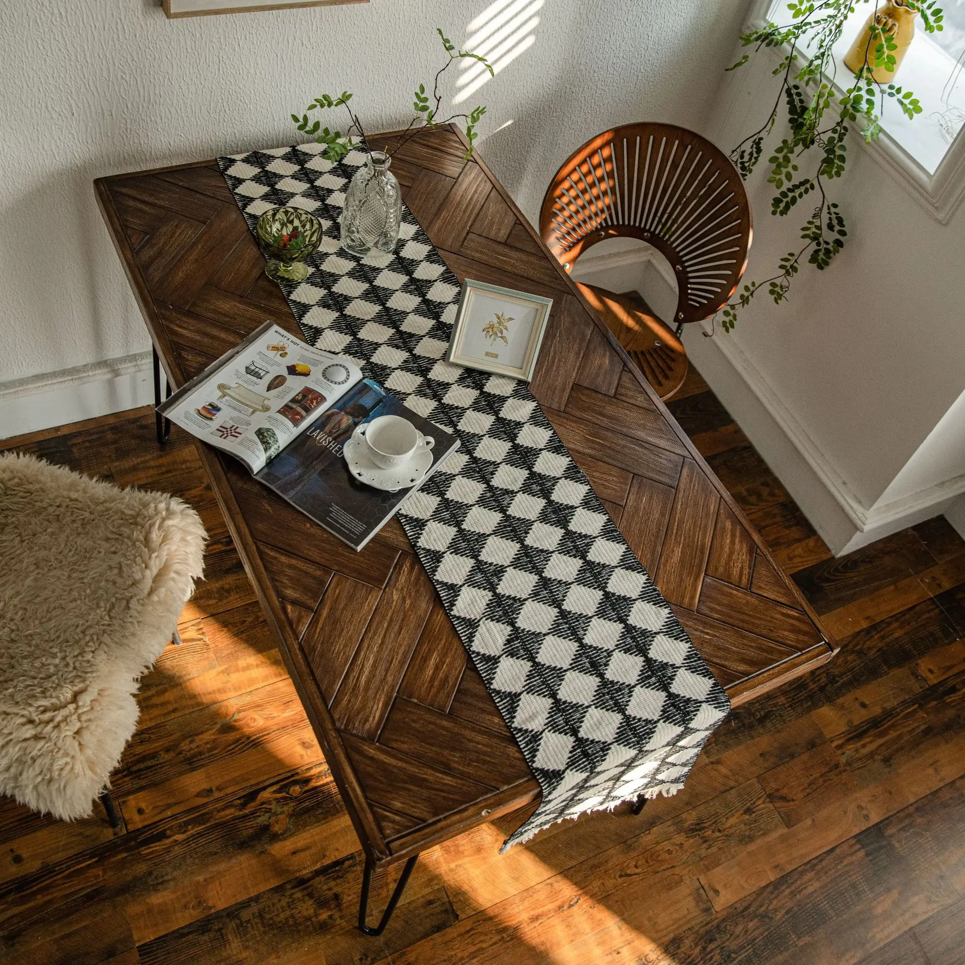 

Table Runner Cotton Thread Black And White Diamond Contrast Color Stitching Woven Tassel Festival Decoration Wedding Party Decor