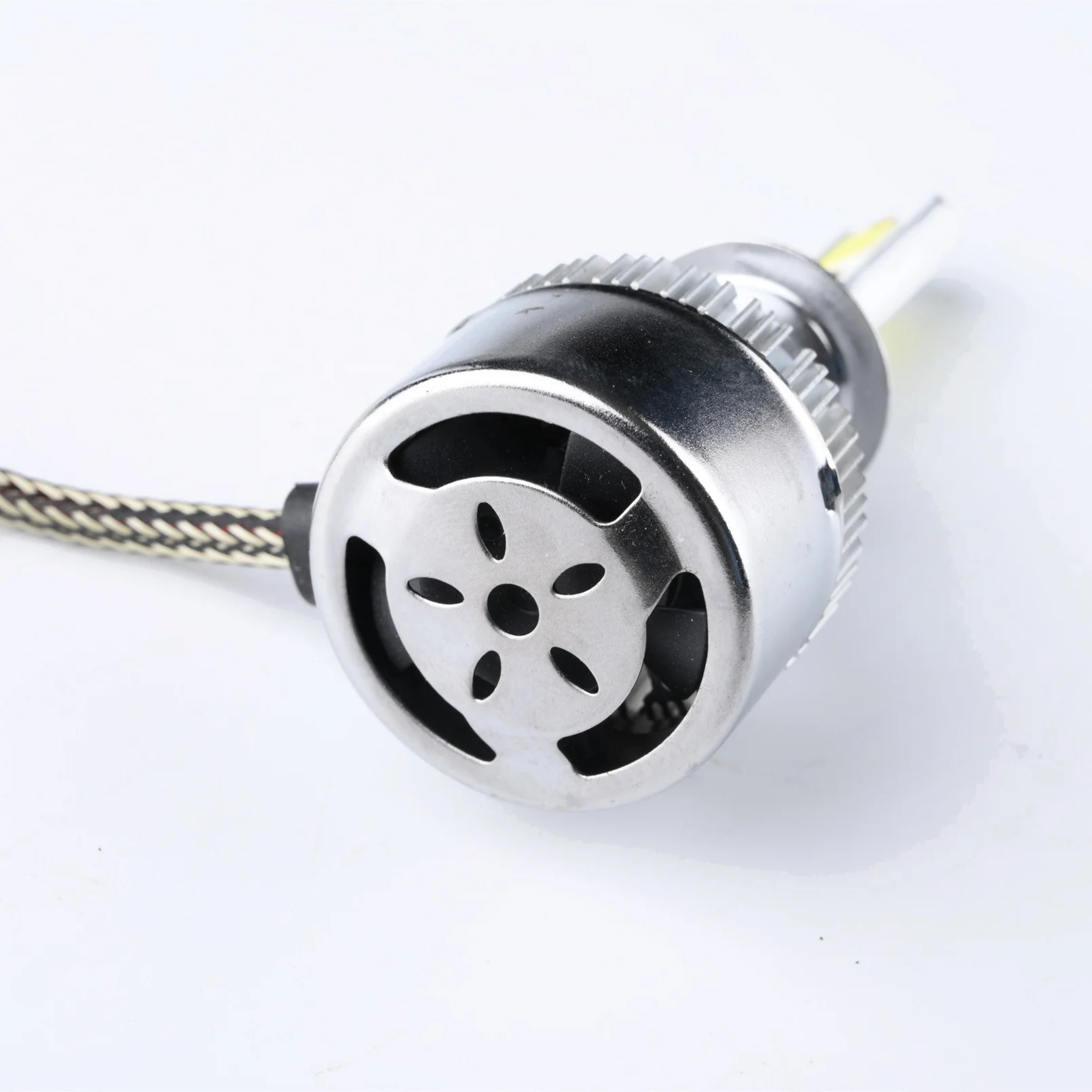 Оптовая продажа с завода высокое качество дешевая фотолампа C6 H1 LED 12V |