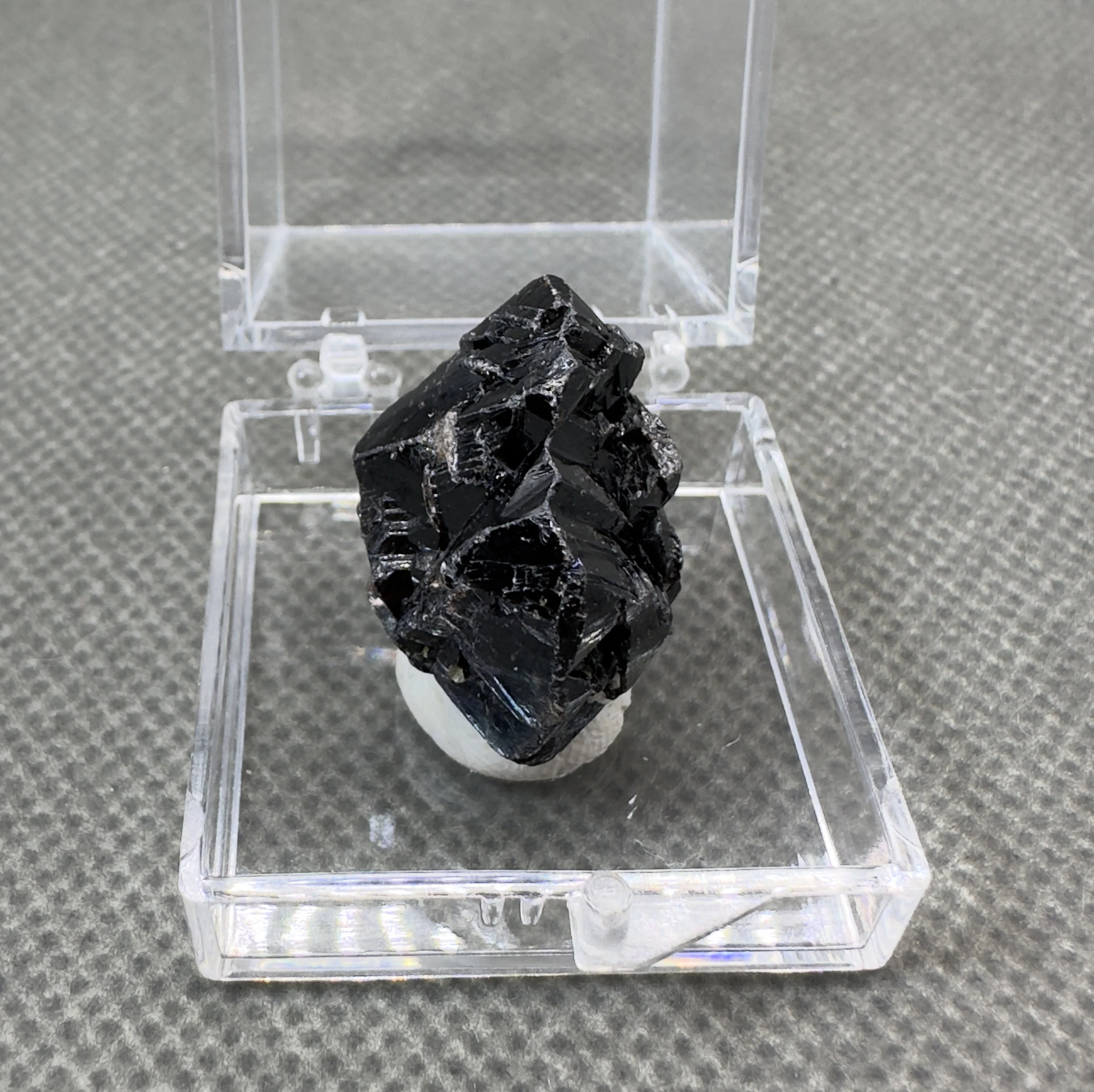 

Натуральный кастерит QIANCHUAN