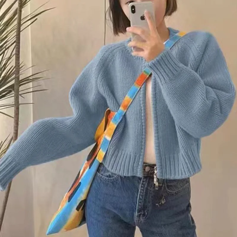 Женский вязаный кардиган с длинным рукавом