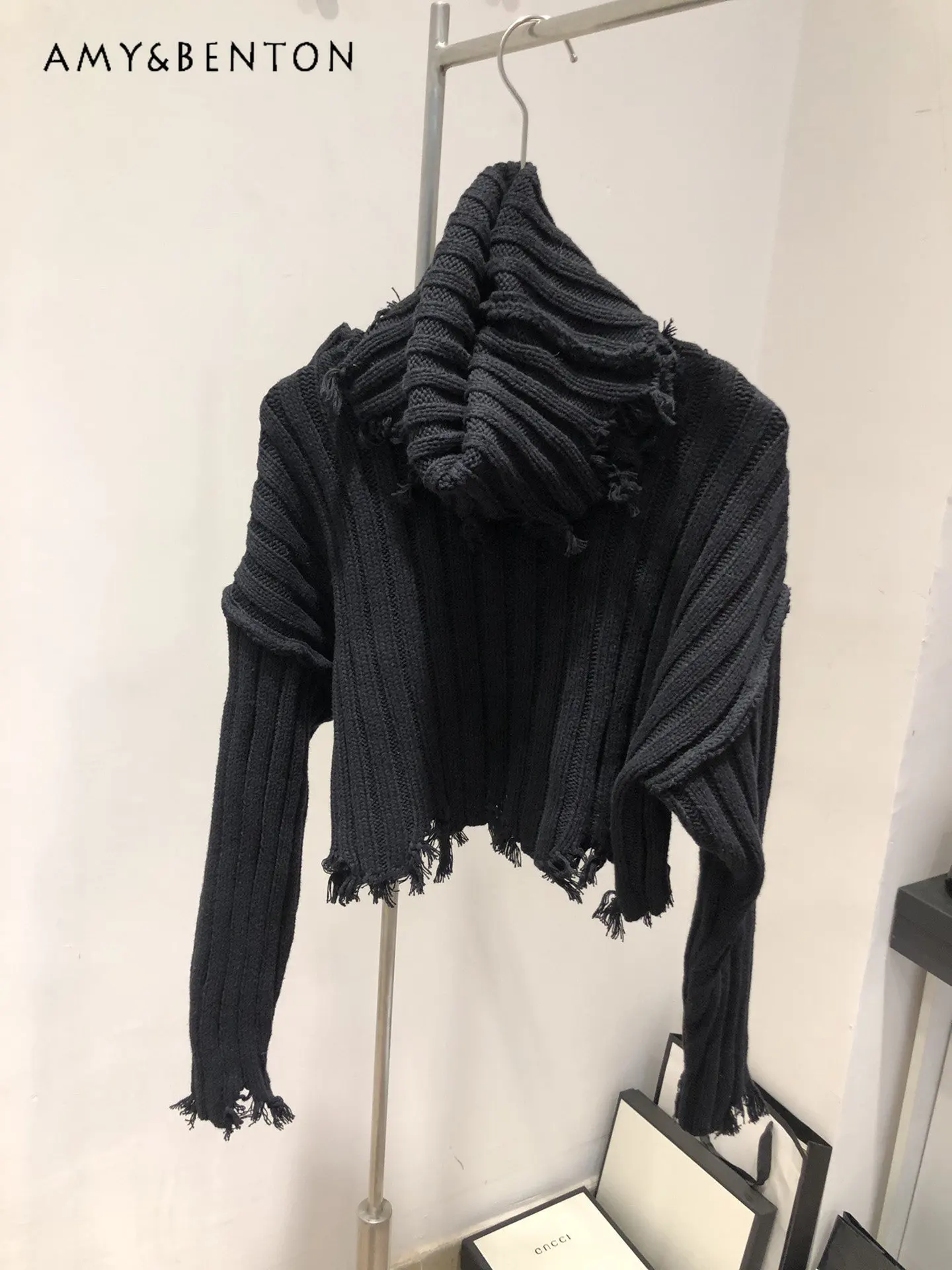 

Осенне-зимний новый свободный облегающий короткий вязаный пуловер черного цвета с высоким воротником Мягкий клейкий Повседневный свитер для женщин