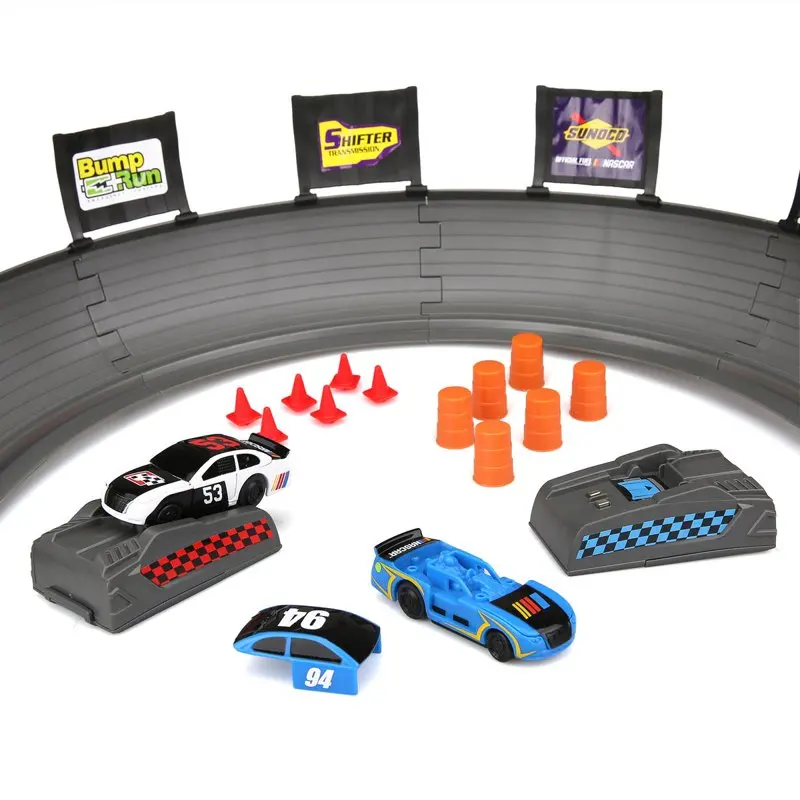 

Crash Racers Figure 8 Circuit, Motorized Vehicle Playset, Children Ages 5+
