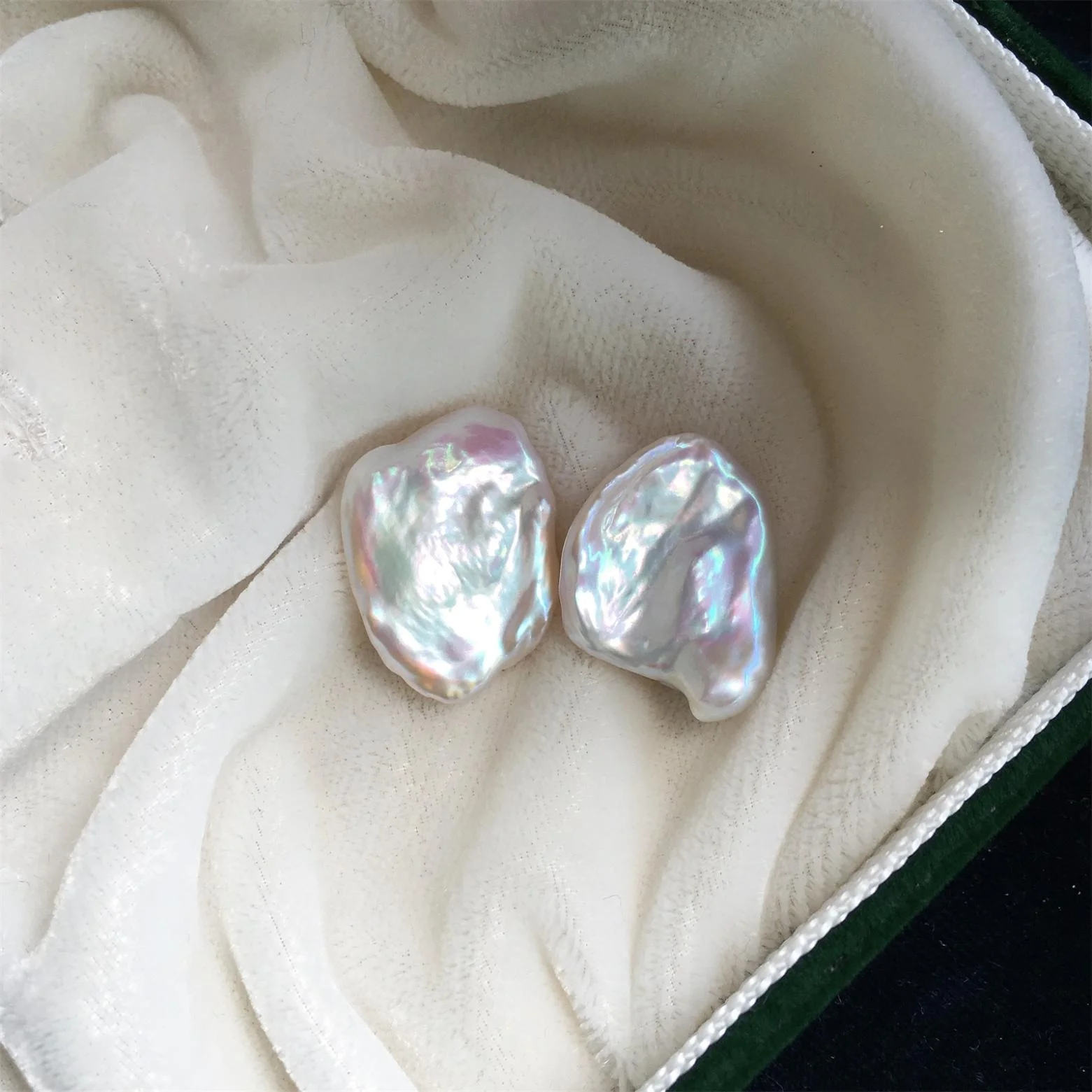  Серьги-гвоздики из стерлингового серебра с большим лепестком 5-6 мм в стиле