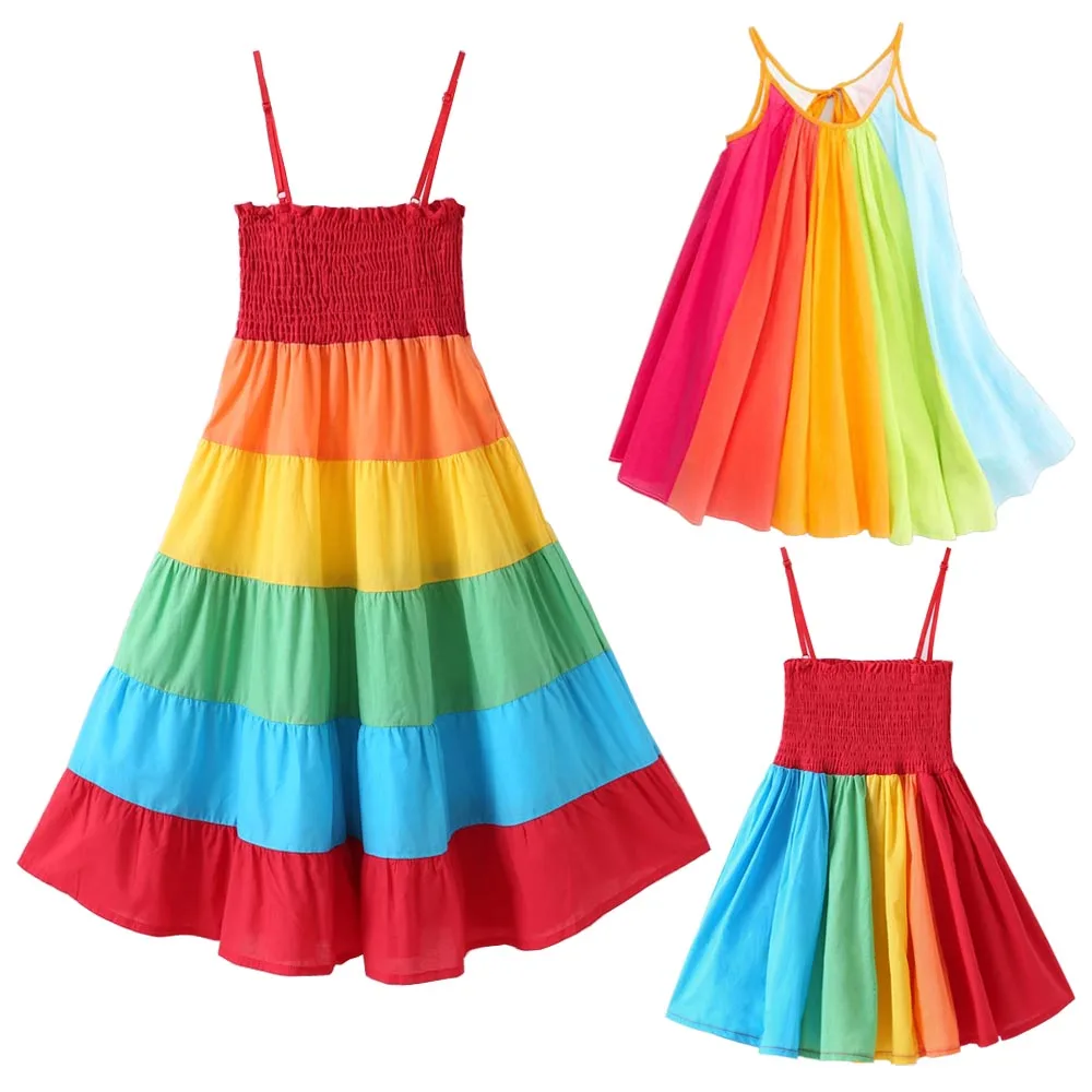Детское платье на бретельках с разноцветными вставками для маленьких девочек |