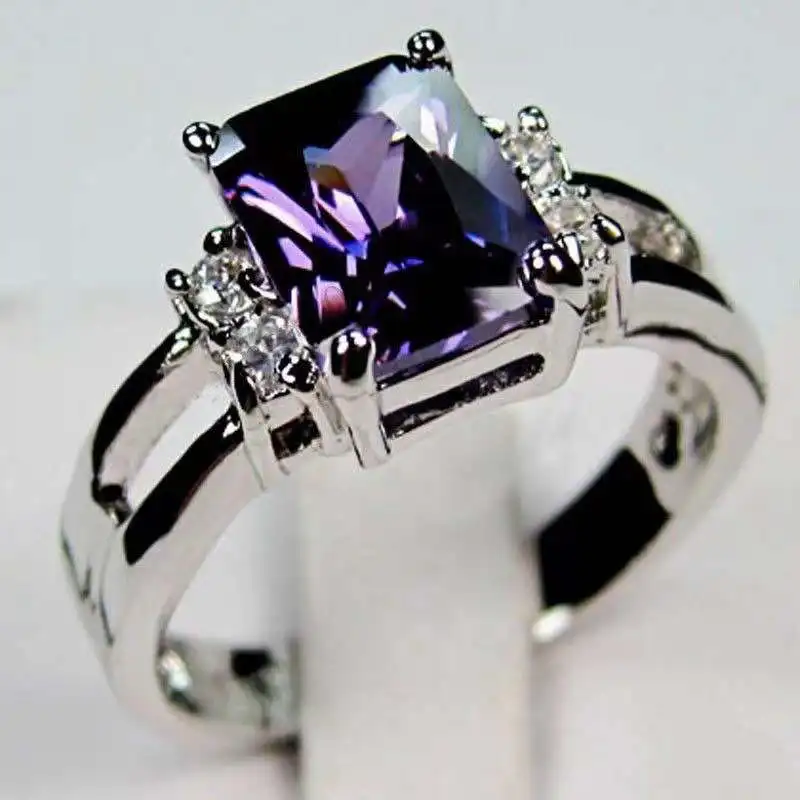 

New Fashion Rectangular Zircon Hollow Purple Black Women's Ring Simple Band Elegant Engagement Jewelry Accessories