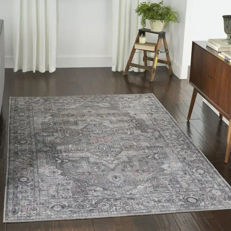 

Washable Vintage Boho Grey 5`3" x 7`3" Area Rug, (5` x 7`)