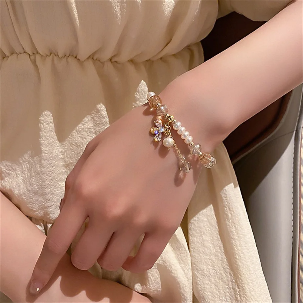 

Freshwater Pearl Bracelet Micro-inlaid Zircon Crystal Bracelet Fashionable New Personality Network Red Temperament Design
