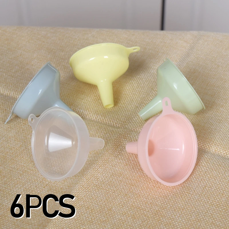 

6PCS Plastic Small Funnel Student School Stationery Lab Supplies Portable Thicken Kitchen Supplies Mini Funnels(Random Color)