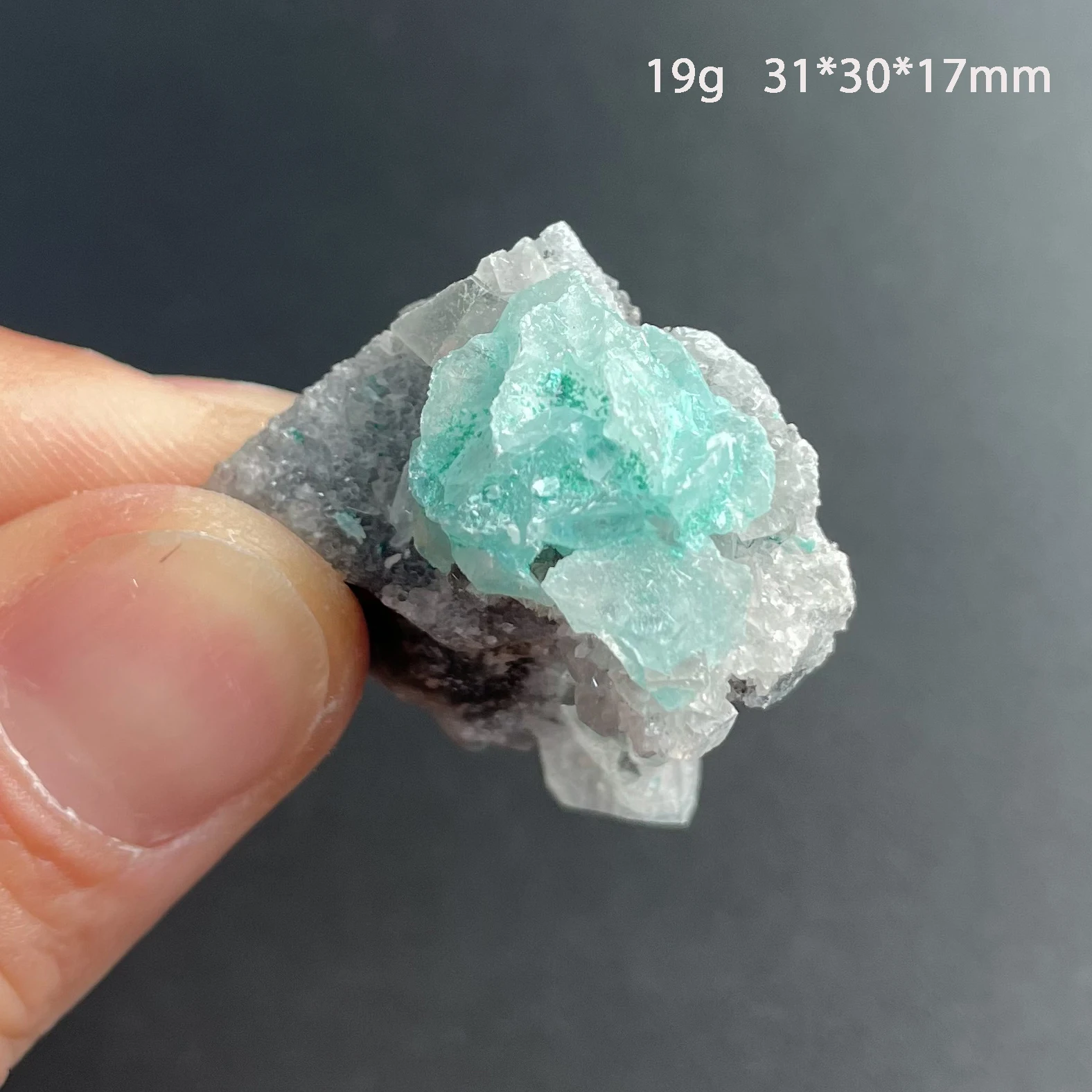 

Медные ванадиевые кварцевые кристаллы