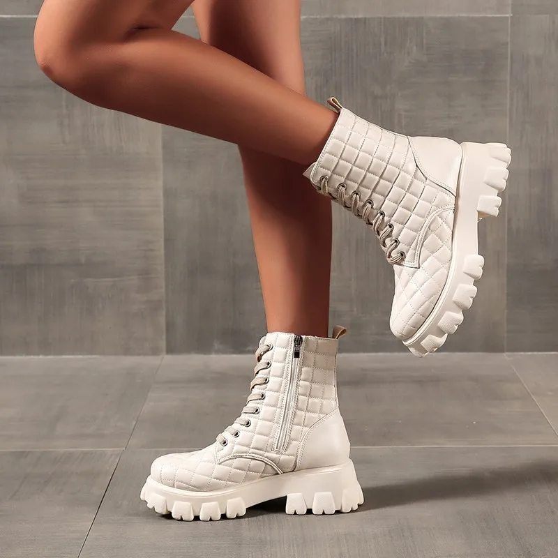 

Autumn Winter Women Boots 2021 Trendy Plus Size Platform Shoes Women Side Zipper Platform Boots Women Martin Booties Botas Mujer