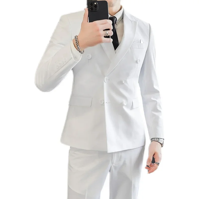 Мужской костюм из трех предметов темно-синий двубортный пиджак и брюки жилет