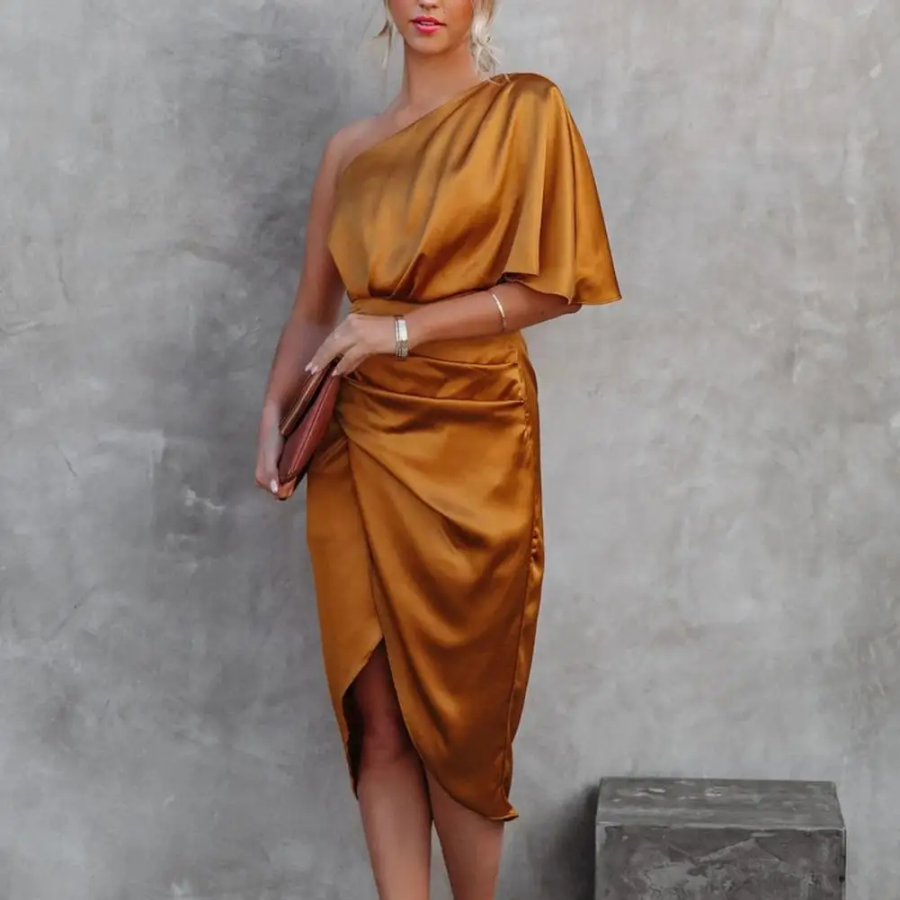 Элегантное женское вечернее платье с асимметричным подолом высокой талией