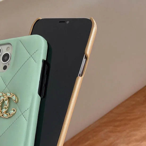 

Fashion Luxury high-end Ĉḥāṉẽḷ leather cortex Phone Case For iPhone 13 12 11 Pro Max X XS XR 7 8 plus Shell