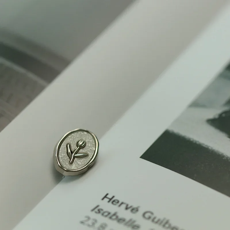 Овальные металлические пуговицы-тюльпаны для украшения женской одежды