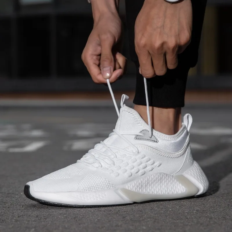 

2022 Spring and Autumn New Fashion Men's Flying Woven Running Shoes Casual Shoes Outdoor Sports Shoes Men's Casual Shoes Size 44