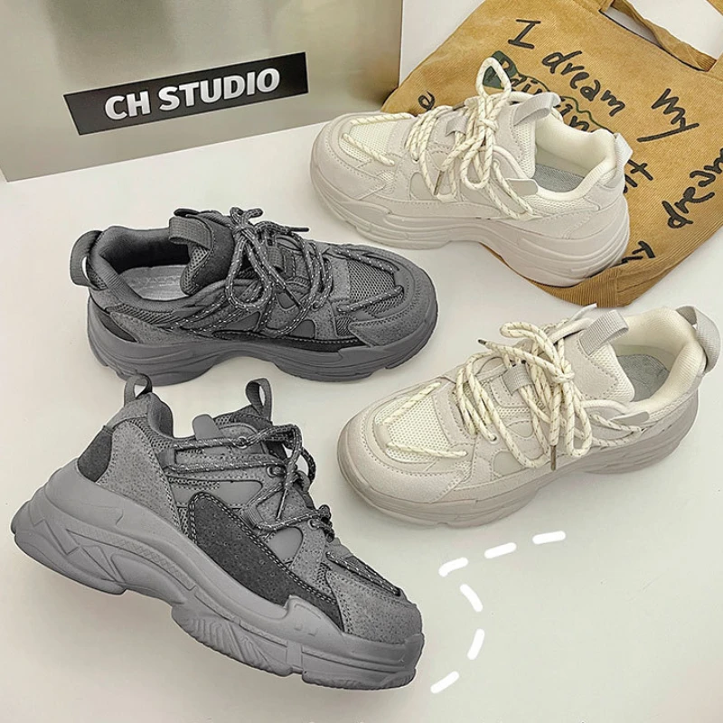 Рисунок 6 - Мужские модные удобные кроссовки на толстой подошве