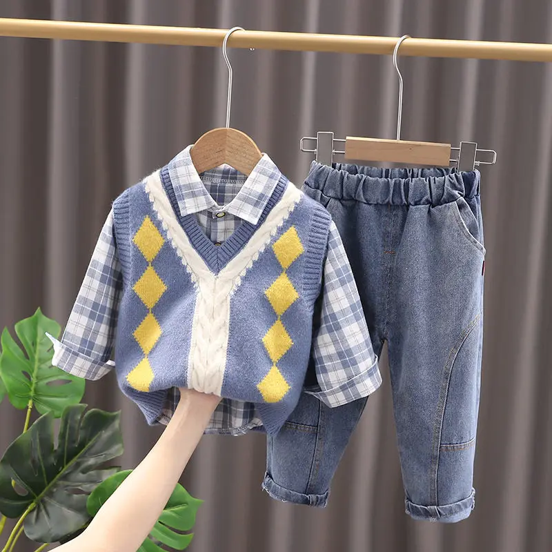 

Весенняя детская одежда, детский хлопковый жилет для мальчиков и девочек, клетчатая рубашка и брюки, 3 шт./компл., детская повседневная спортивная одежда для младенцев, костюм для детей