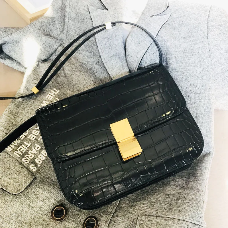 

2022 Designer Luxury Women's Bag Single Shoulder Bag Diagonal Small Bag Box with Smooth Surface