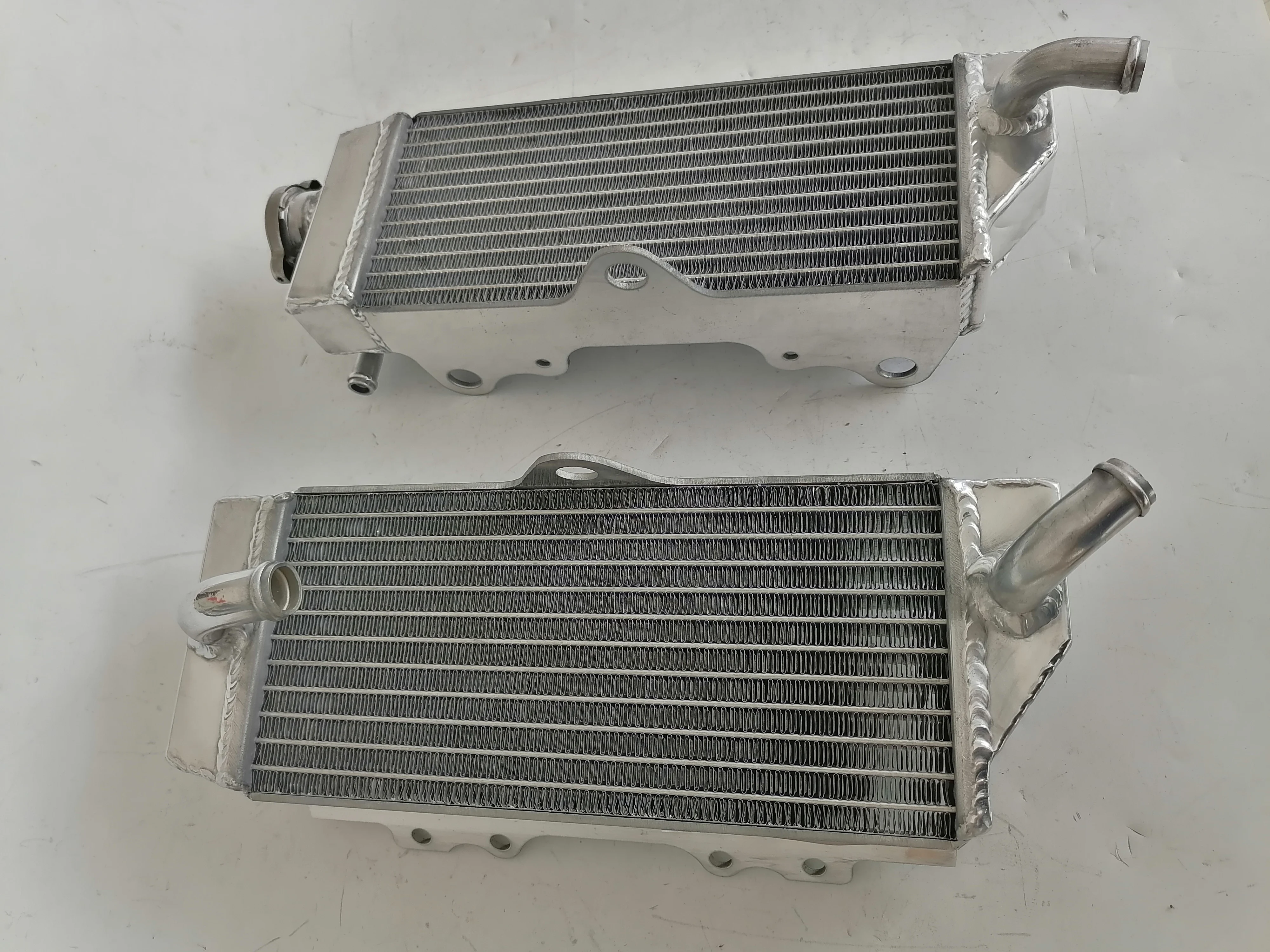 

Для 2003-2006 Yamaha WR450F WR 450 F алюминиевый радиатор, охладитель охлаждающей жидкости 2003 2004 2005 2006