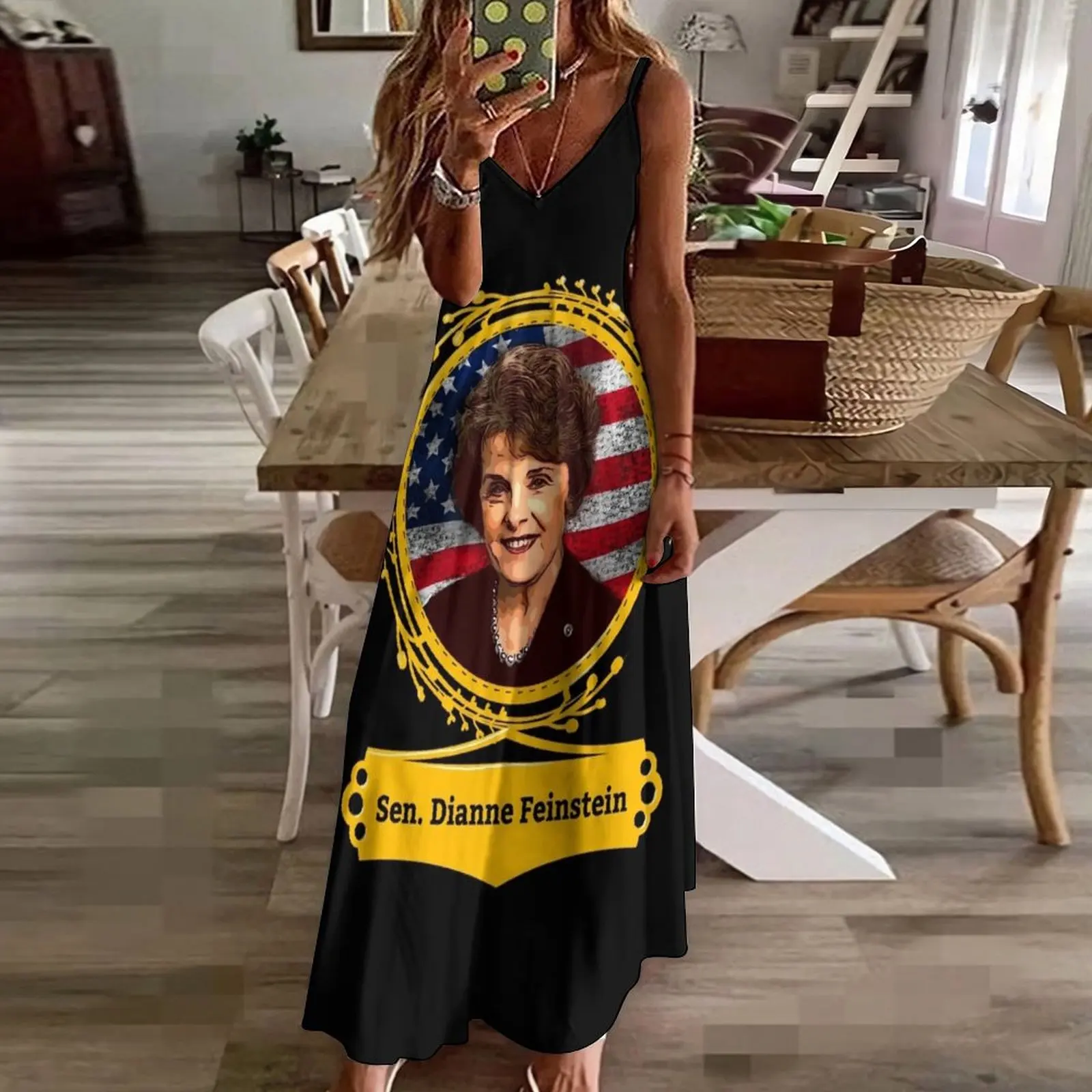 Женское вечернее платье Dianne Feinstein из полиэстера