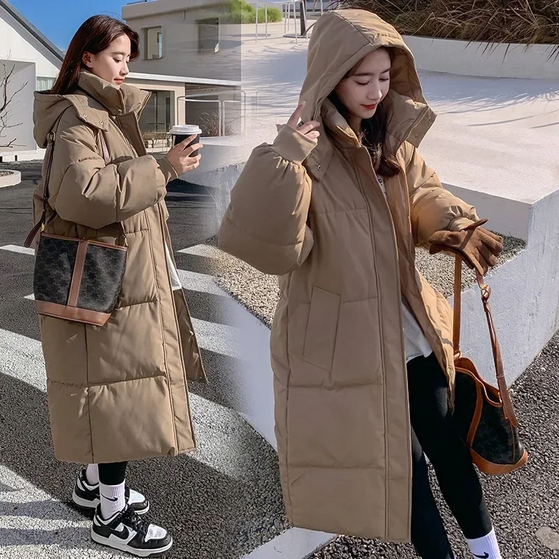 Женская зимняя куртка на хлопковом наполнителе с капюшоном