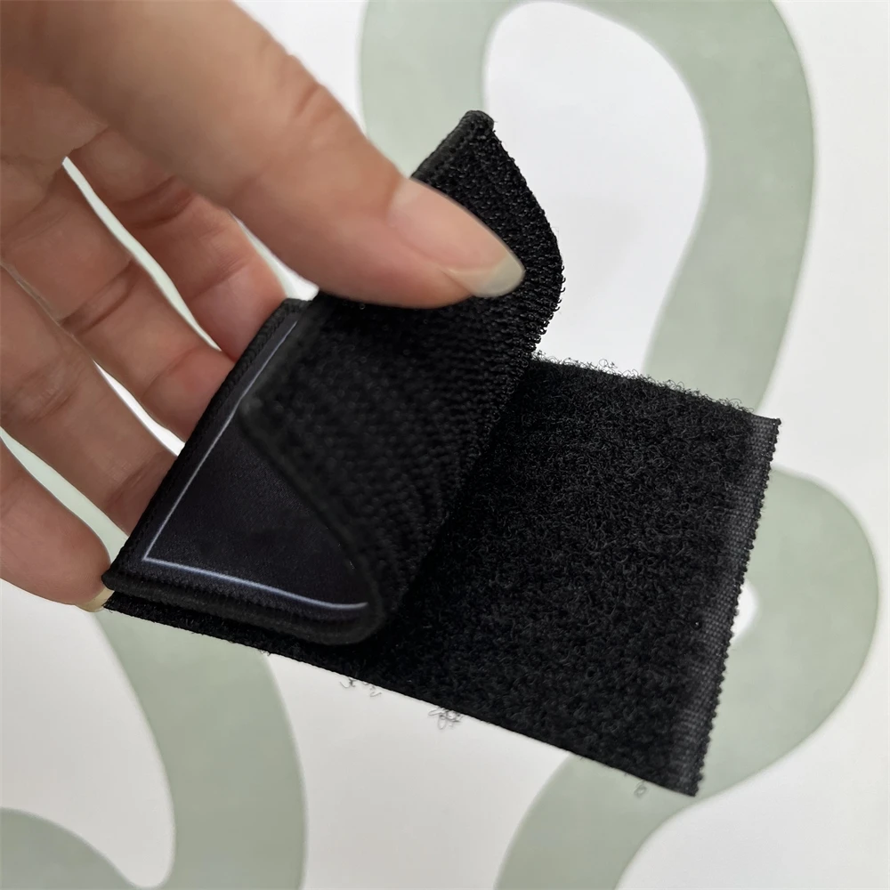 Группа Theropy Gun Target аниме значок для морального духа наклейки с рисунком