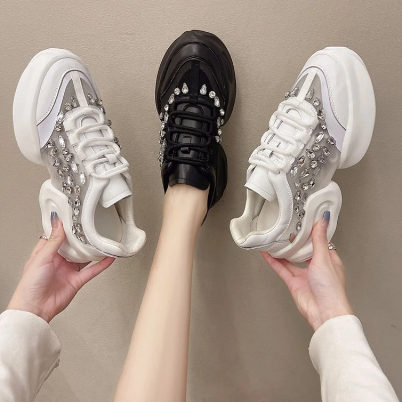 

Кроссовки женские на платформе, Вулканизированная подошва, дышащие, со стразами, Повседневная прогулочная обувь, белые
