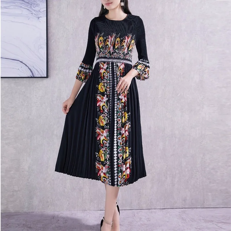 

National style fashion Korean version of the print wrinkle dress dress slim large size women's o neck 2022 spring new dress