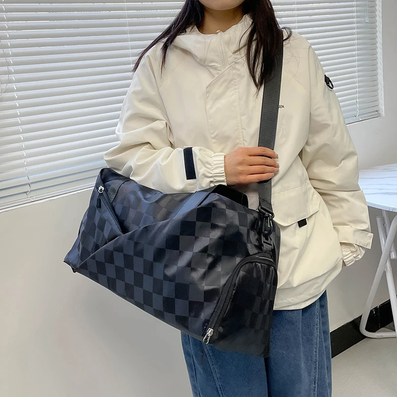 Large Capacity Carrying Single Shoulder Short Distance Travel Bag Female Dry Wet Separation Storage Duffel Bag Fitness Bag M616