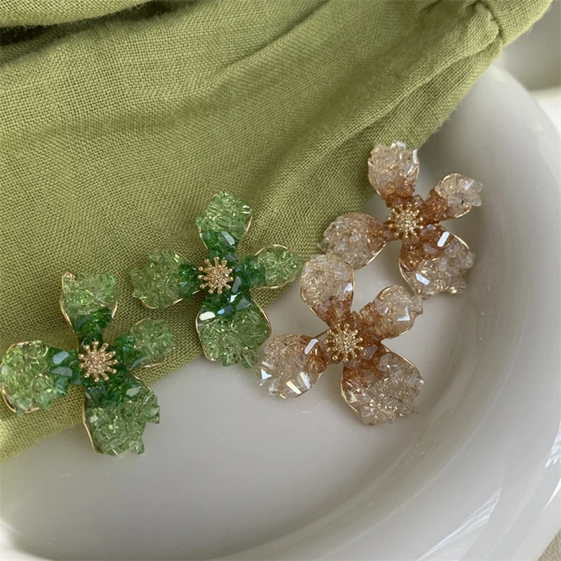 

Fashion 4 Leaf Flower Stud Earrings for Women Girl Sweet Cute Gradient Bloom Petal Dangle Piercing Wedding Party Jewelry Gifts