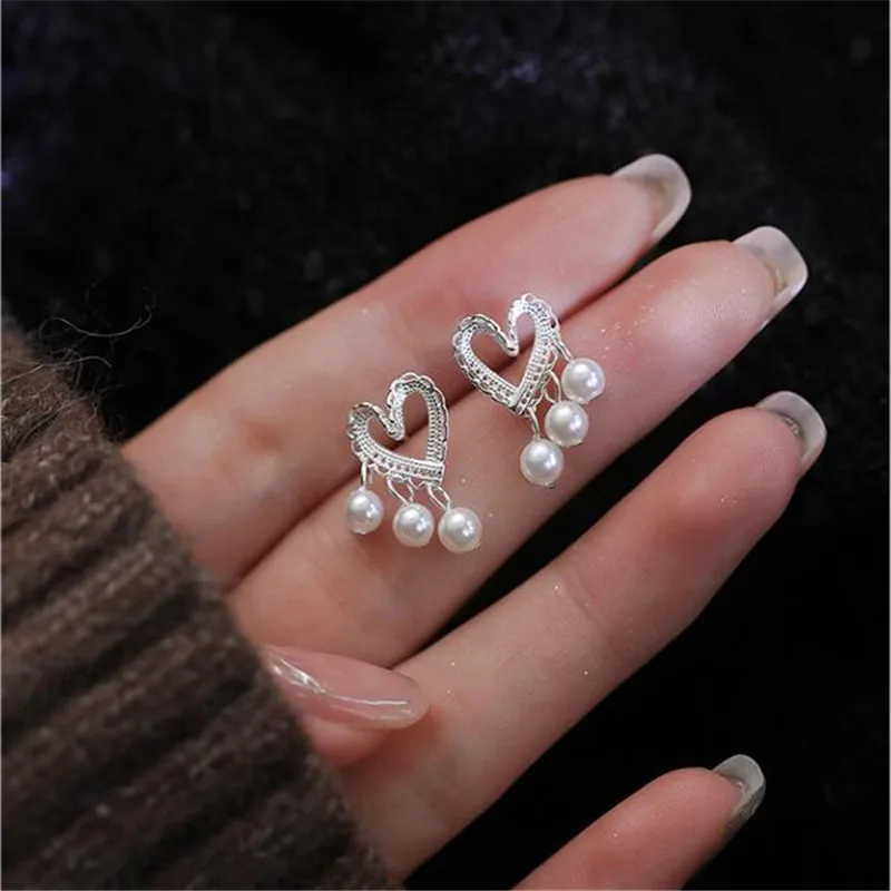 

Женские серьги-гвоздики из серебра 925 пробы