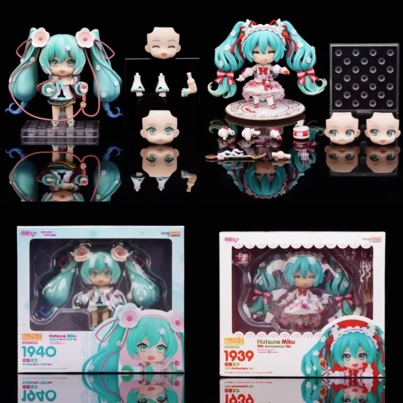 

10.5cm Hatsune Miku Action Figures Kawaii Girl Strawberry Cake 15th Anniversary Anime Figure Model Collection Doll Gift Kid Toys