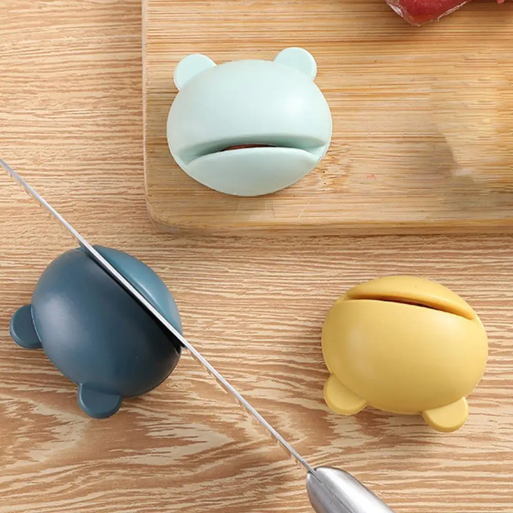

Cutter Grinder Shape Well Stability Mini Size Frosted Stone Cook Chopper Manual Sharpener for Kitchen