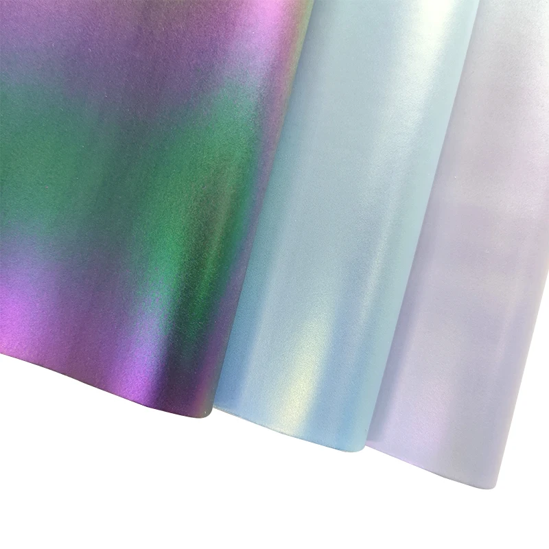 

Матовая и Яркая блестящая зеркальная светоотражающая ткань из искусственной кожи разных цветов для изготовления сумок, повязок на голову 46*135 см