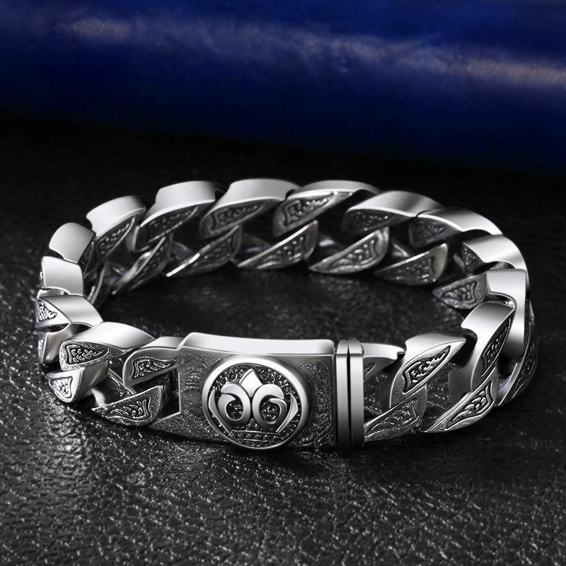 

New Vintage Men's Silver Bracelet Personality Fashion Locomotive Friends Silver Bracelet Domineering And Rough
