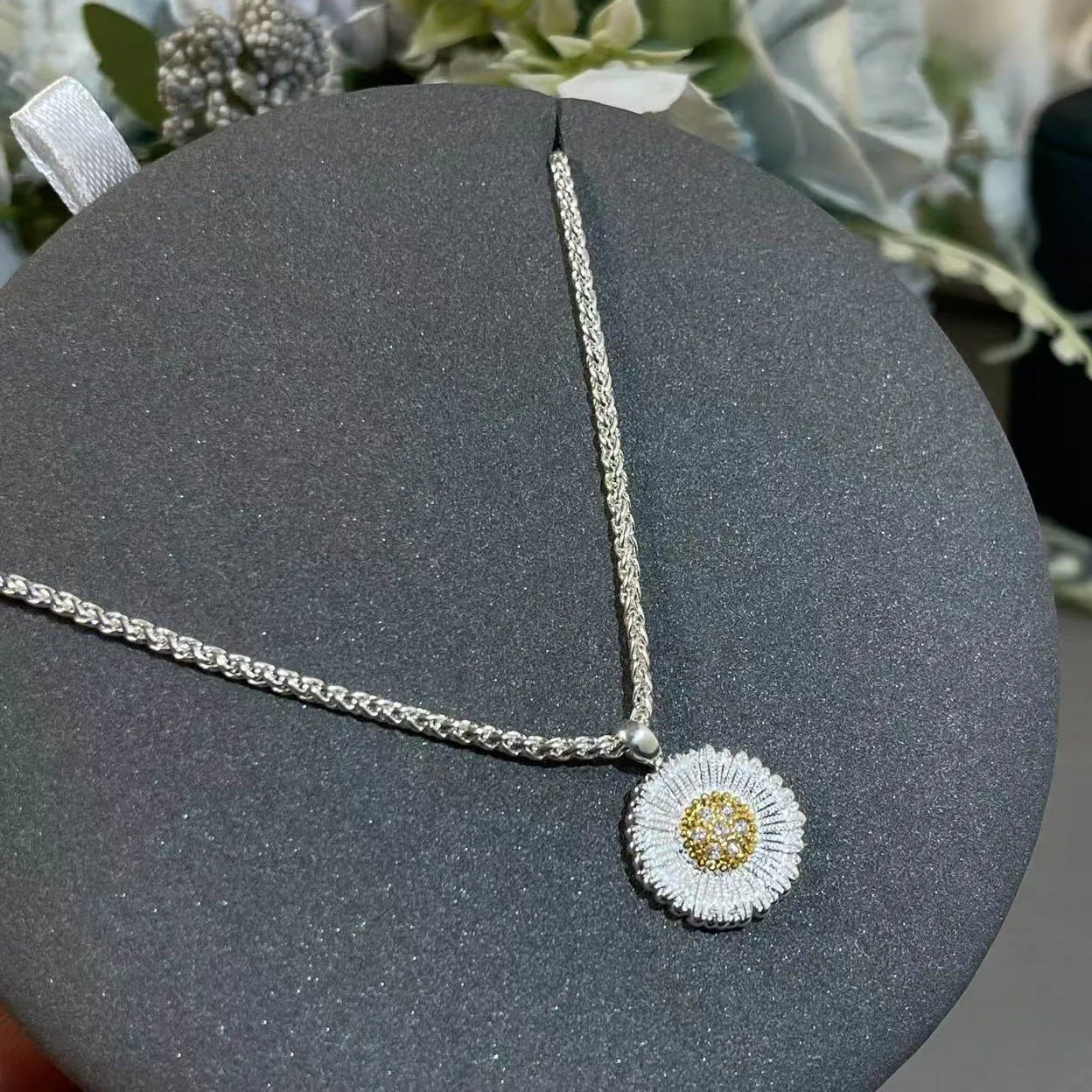 Nuevo ошейник маргаритас pequeñas de estilo fresco y simple micro Circonita con incrustaciones collar para mujer