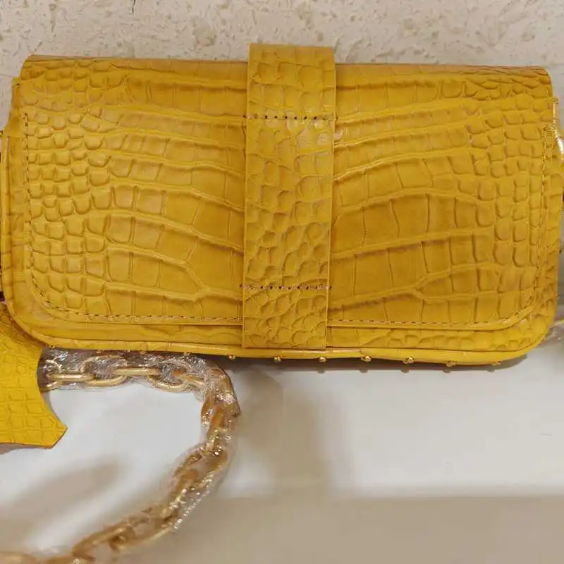 

2023 Summer New Women Mini Bag Yellow Mobile Phone Bag Shoulder Bag Chain Bag