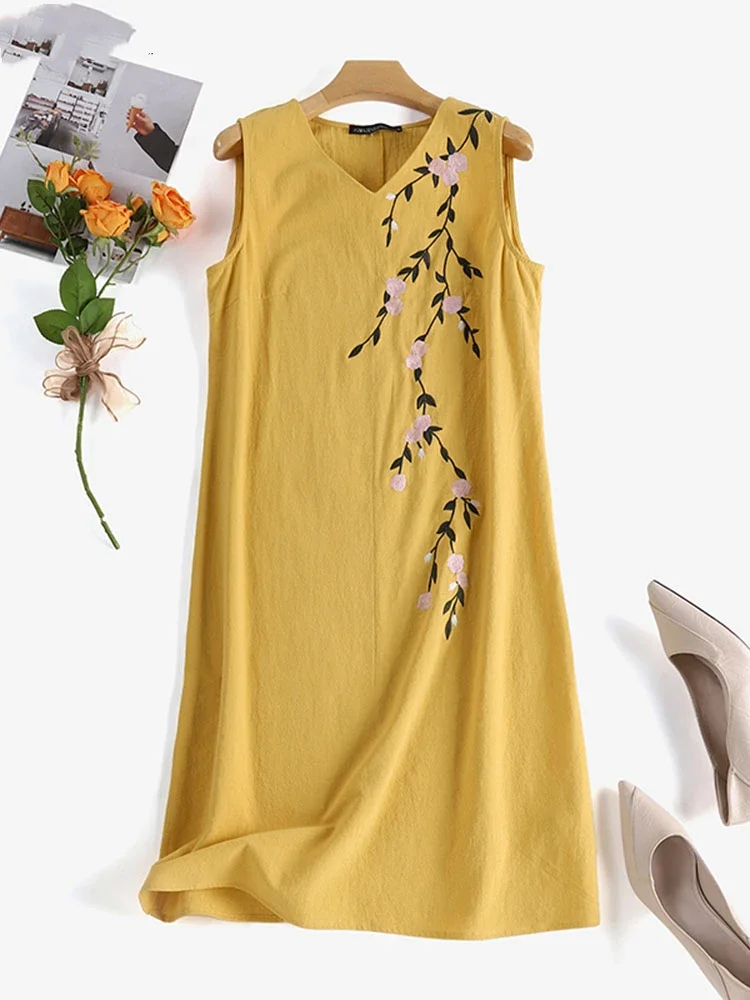 Женское хлопковое платье без рукавов с вышивкой и V-образным вырезом
