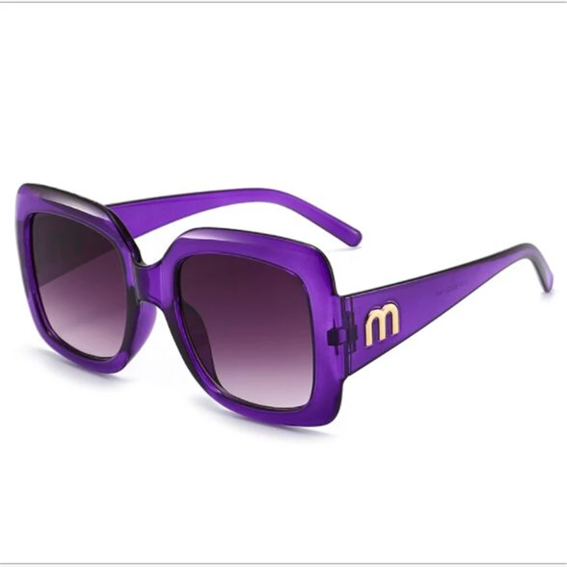 

Женские синие солнцезащитные очки с большим лицом, солнцезащитные очки с позолоченными буквами и широкими штанинами, зеркальные модифицированные очки с изменяющим цвет лица