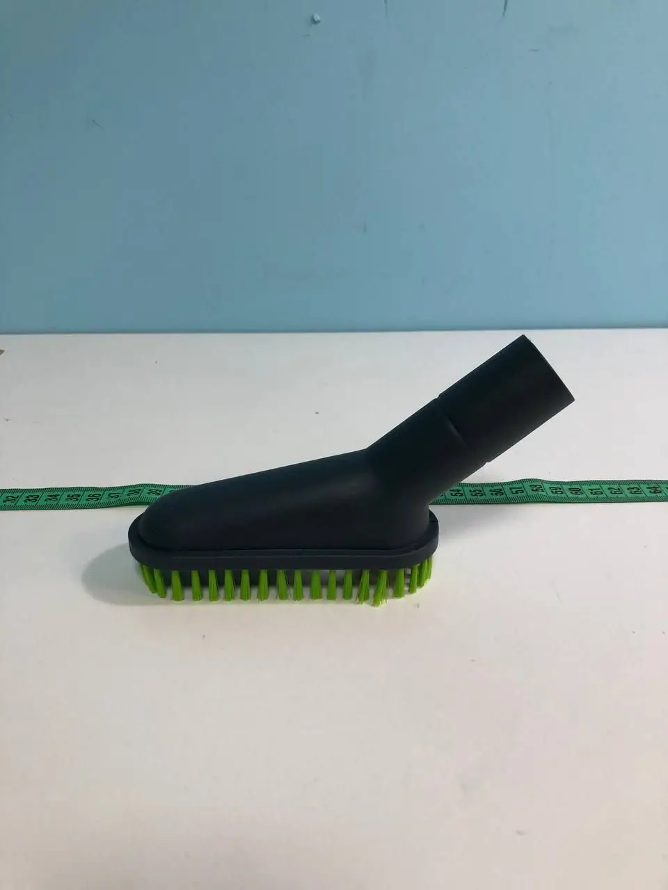 Насадка для мягкой мебели Redmond RV-UR355