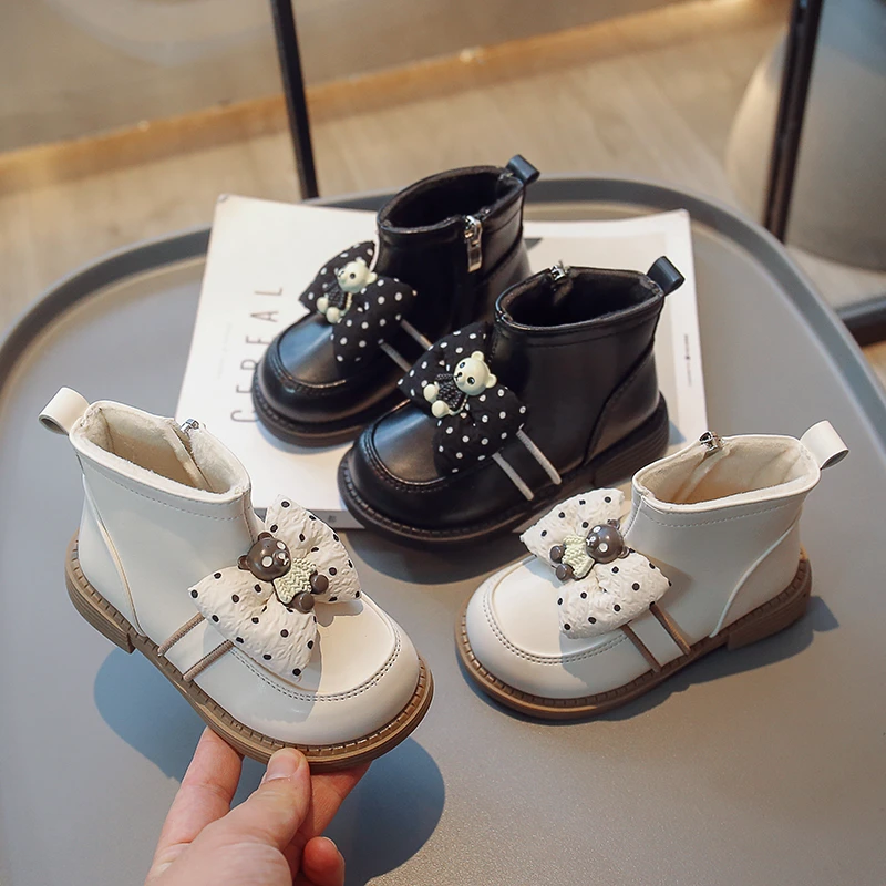 

Autumn and Winter 2022 New Baby Princess Soft Soled Ankle Boots for Girls Children Bow Knot Simple with Bear Side Zip Warm Boots